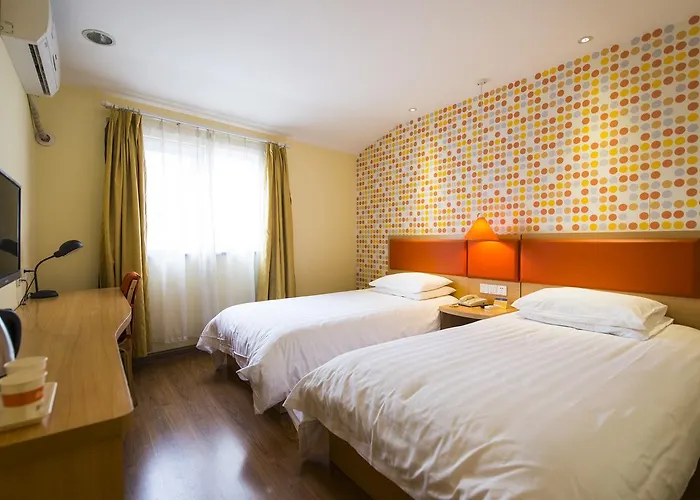 Home Inn Shanghai Xujiahui West Zhongshan Road
